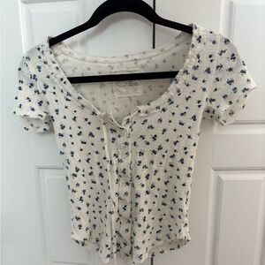 Aerie Blue Floral Button-Up Blouse